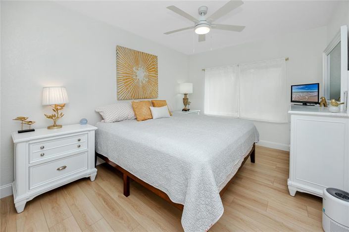 Image No.18-3 Bed Property for sale