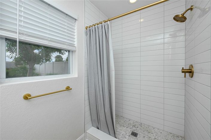 Image No.21-3 Bed Property for sale