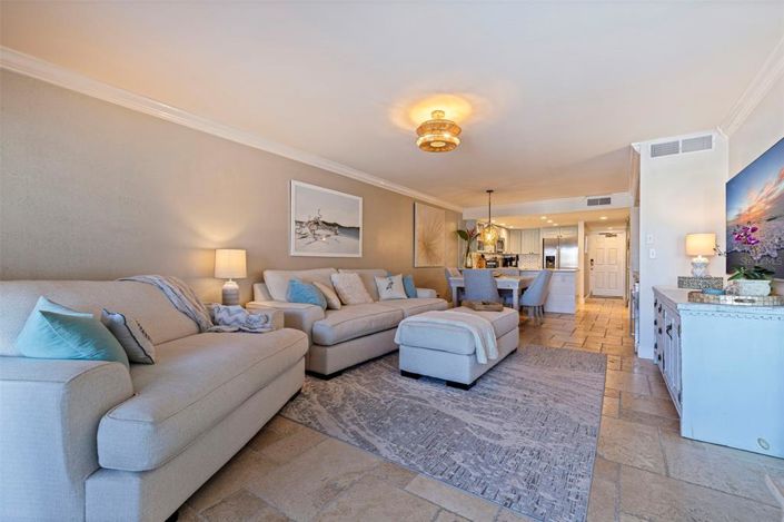 Image No.18-2 Bed Property for sale