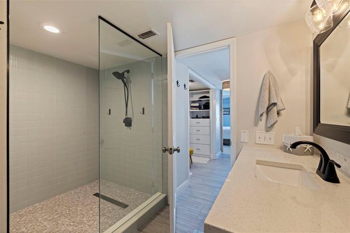 Image No.26-2 Bed Property for sale