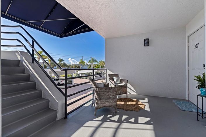 Image No.7-2 Bed Property for sale