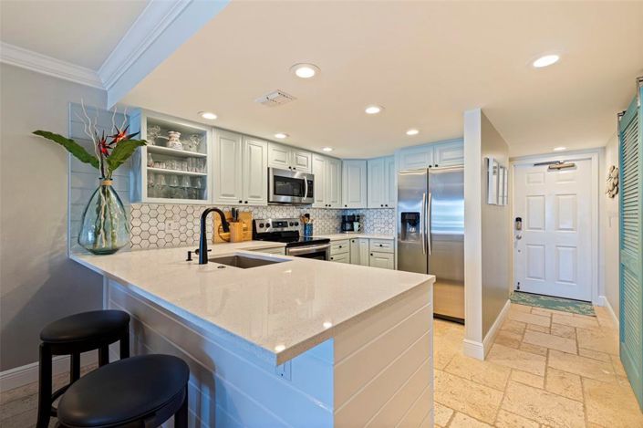 Image No.9-2 Bed Property for sale