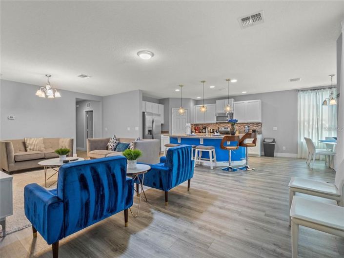 Image No.8-4 Bed Property for sale