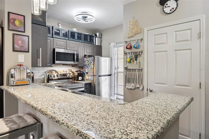 Image No.10-1 Bed Property for sale