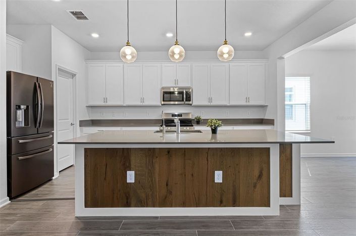 Image No.11-4 Bed Property for sale