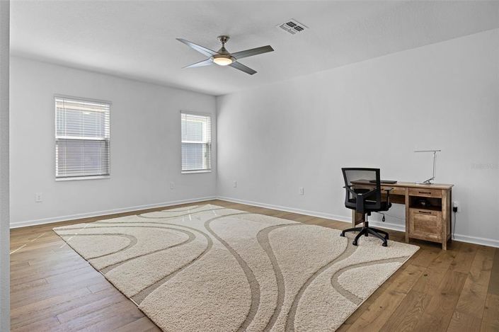 Image No.27-4 Bed Property for sale