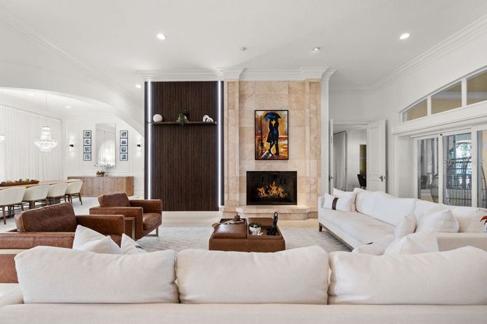 Image No.12-5 Bed Property for sale