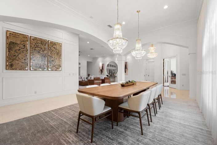 Image No.18-5 Bed Property for sale