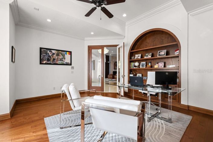 Image No.29-5 Bed Property for sale