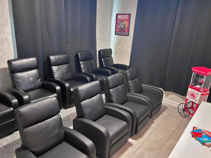 Image No.12-5 Bed Townhouse for sale