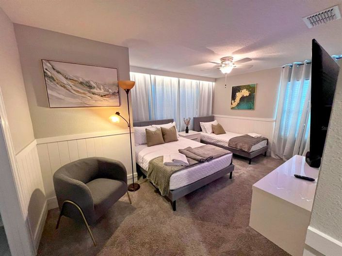 Image No.27-5 Bed Townhouse for sale