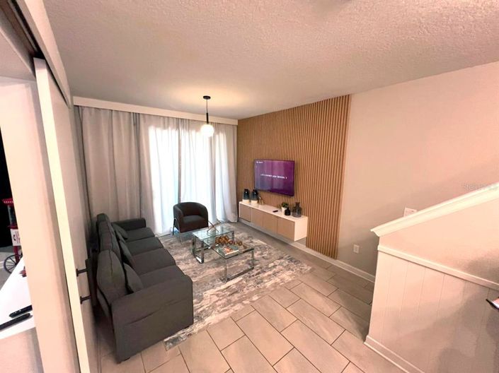 Image No.7-5 Bed Townhouse for sale