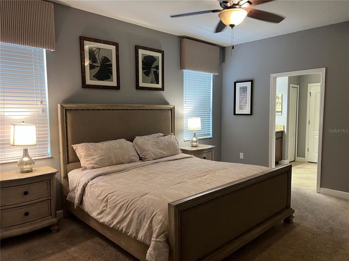 Image No.18-8 Bed Property for sale