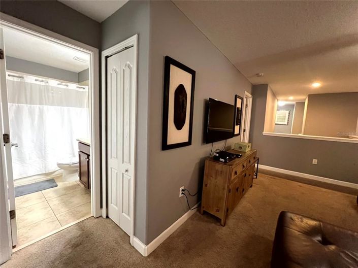 Image No.25-8 Bed Property for sale