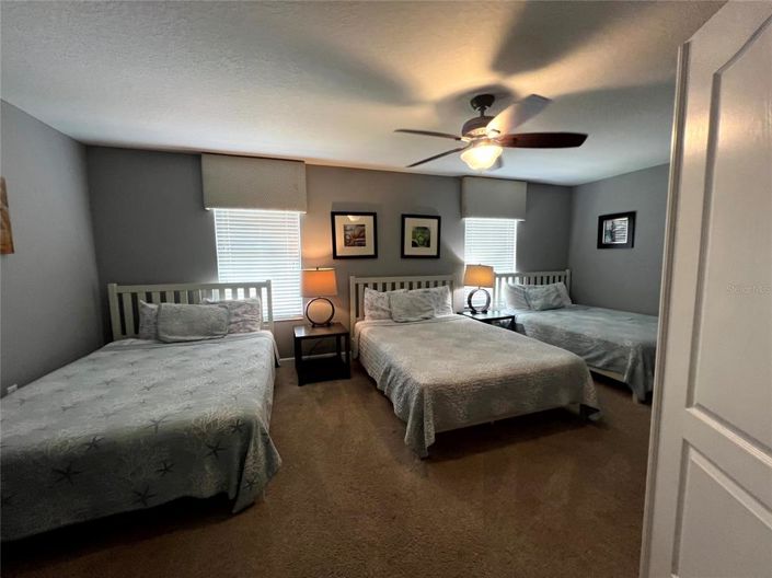 Image No.27-8 Bed Property for sale