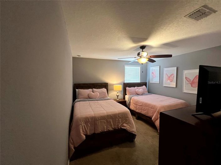 Image No.32-8 Bed Property for sale