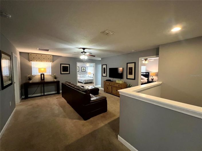 Image No.33-8 Bed Property for sale