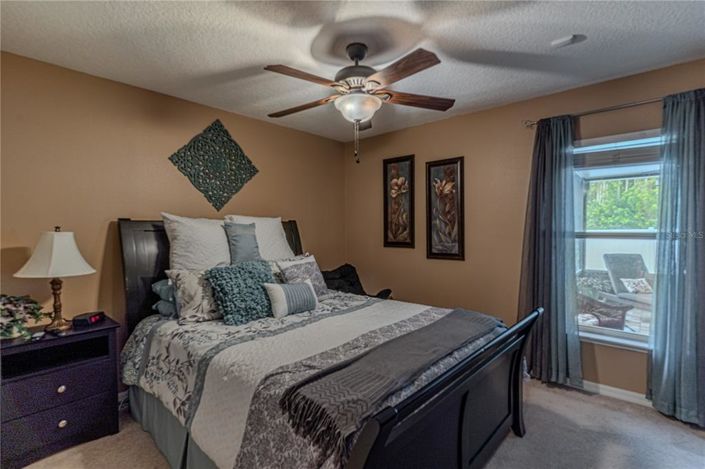 Image No.19-3 Bed Property for sale