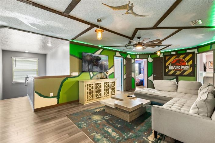 Image No.34-10 Bed Property for sale