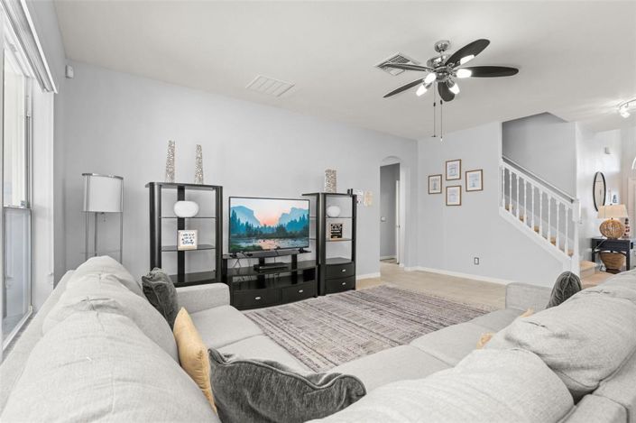 Image No.21-5 Bed Property for sale