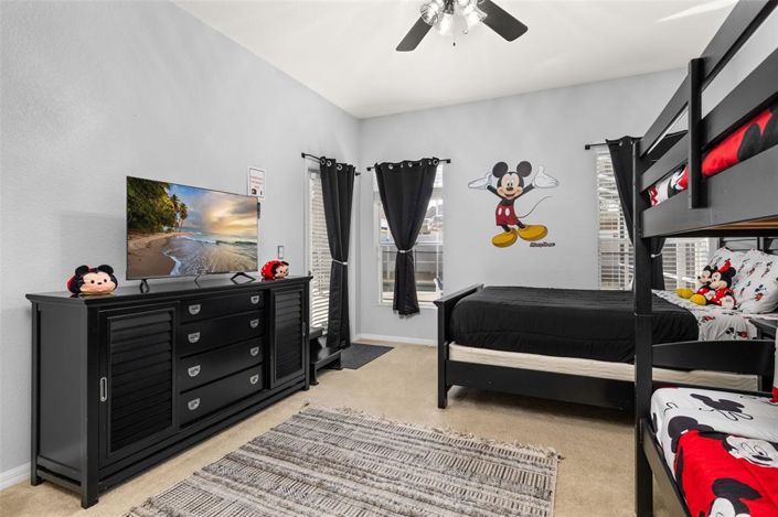 Image No.23-5 Bed Property for sale