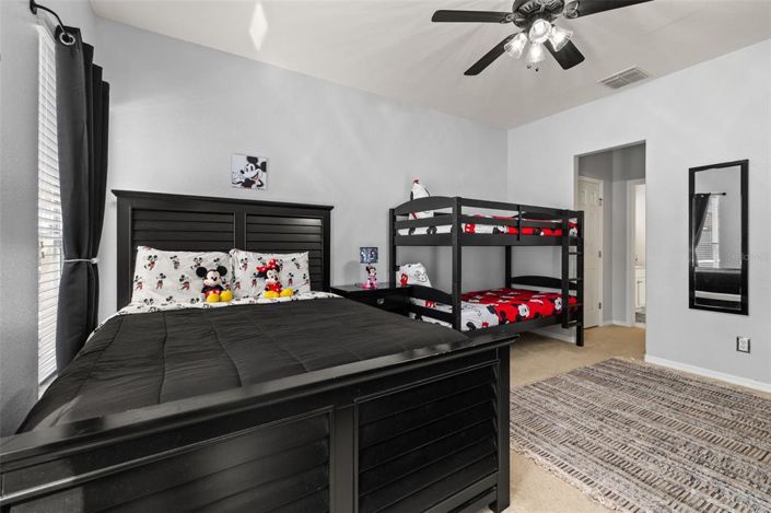 Image No.24-5 Bed Property for sale