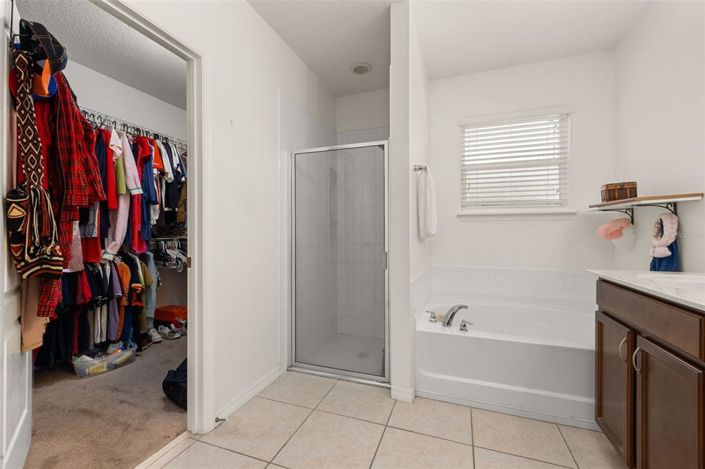 Image No.23-3 Bed Property for sale