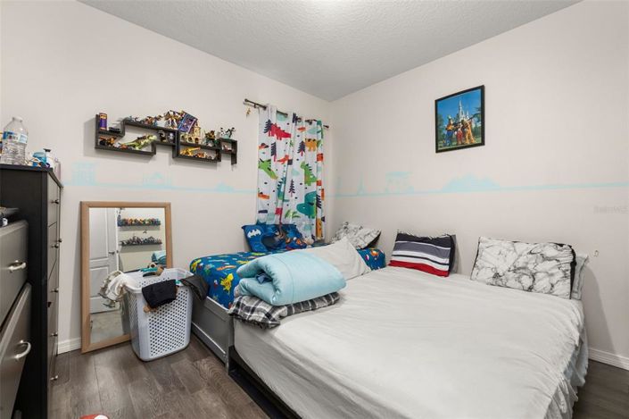 Image No.27-3 Bed Property for sale