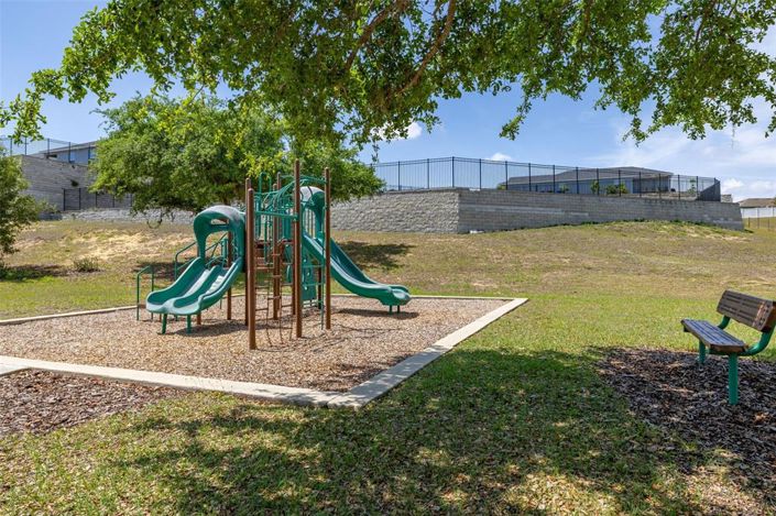 Image No.45-3 Bed Property for sale