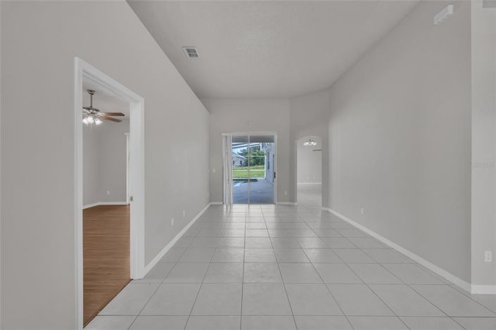 Image No.5-4 Bed Property for sale