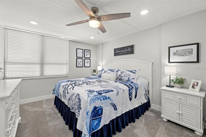 Image No.11-2 Bed Property for sale