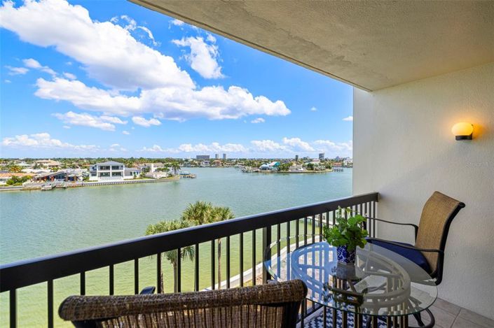 Image No.24-2 Bed Property for sale