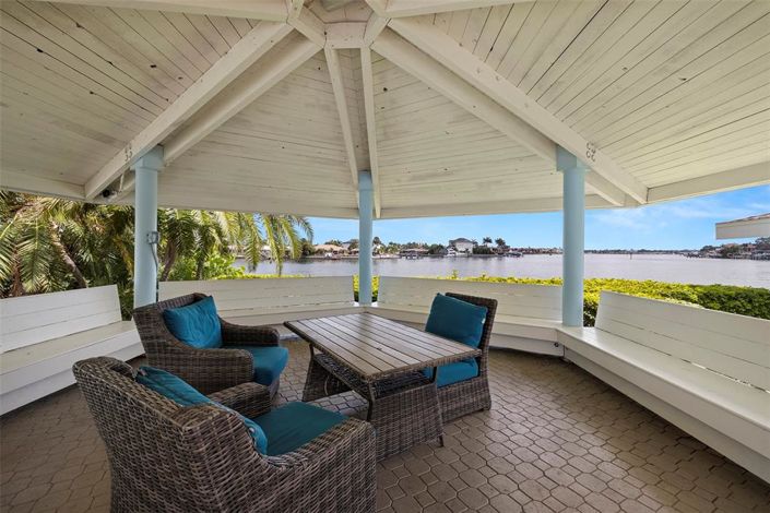 Image No.43-2 Bed Property for sale