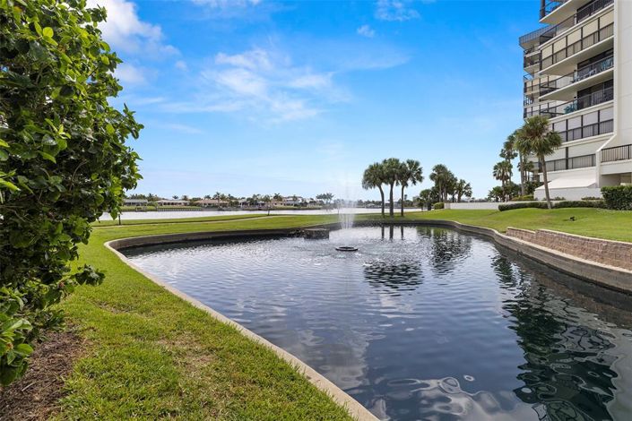 Image No.53-2 Bed Property for sale