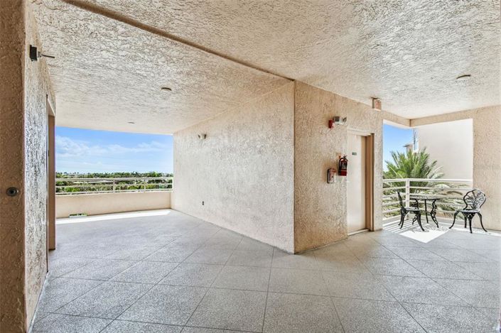 Image No.5-2 Bed Property for sale