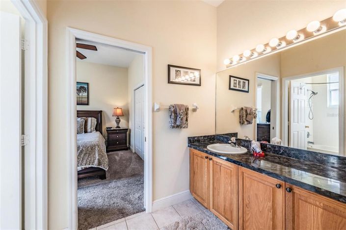 Image No.33-5 Bed Property for sale