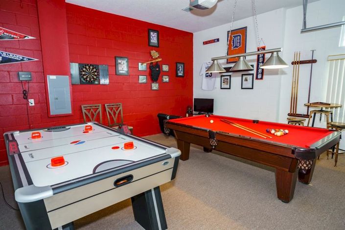 Image No.36-5 Bed Property for sale