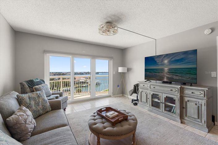 Image No.14-1 Bed Property for sale