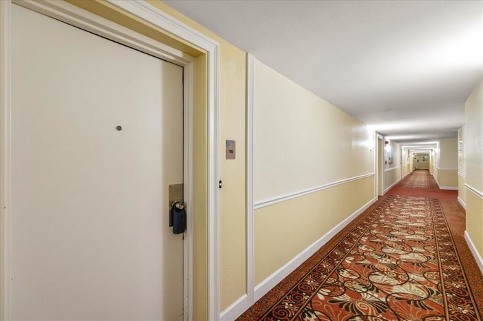 Image No.6-1 Bed Property for sale