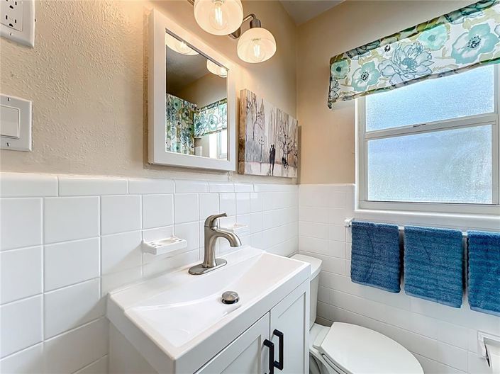 Image No.17-2 Bed Property for sale