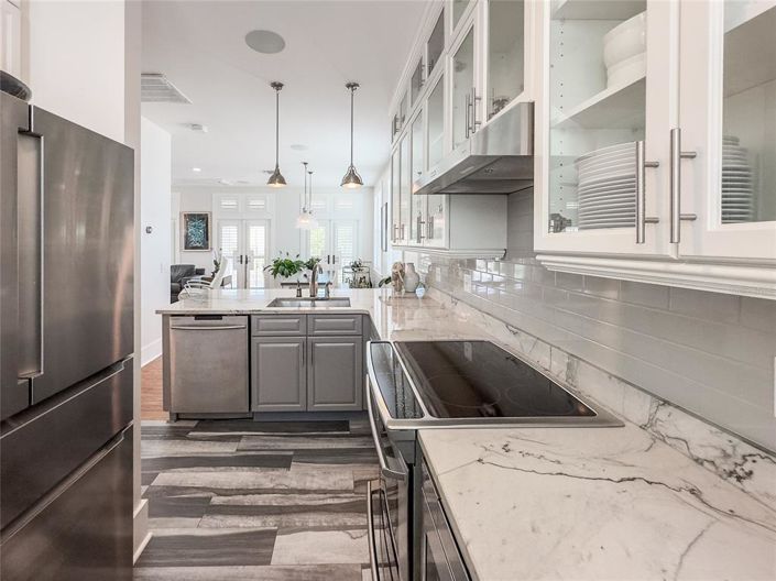 Image No.18-3 Bed Property for sale