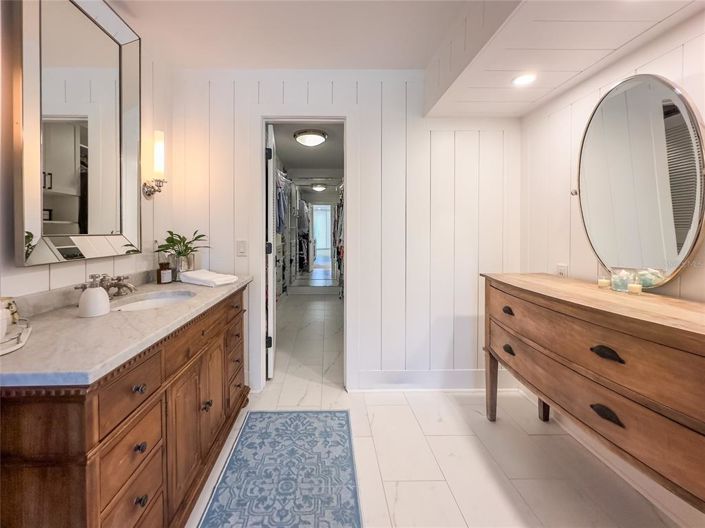 Image No.34-3 Bed Property for sale