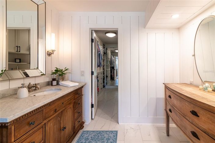 Image No.38-3 Bed Property for sale