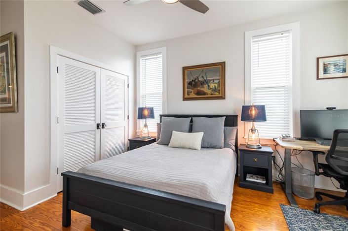 Image No.49-3 Bed Property for sale