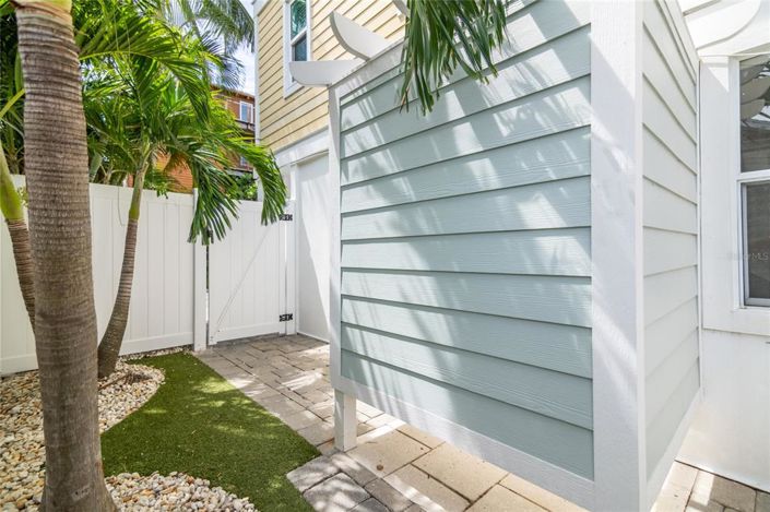 Image No.60-3 Bed Property for sale