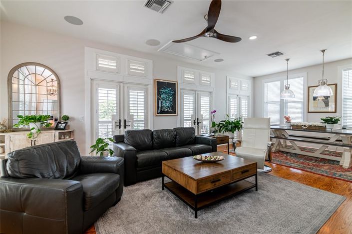 Image No.8-3 Bed Property for sale