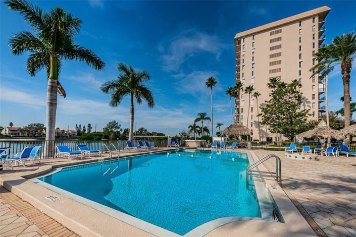 Image No.39-2 Bed Property for sale