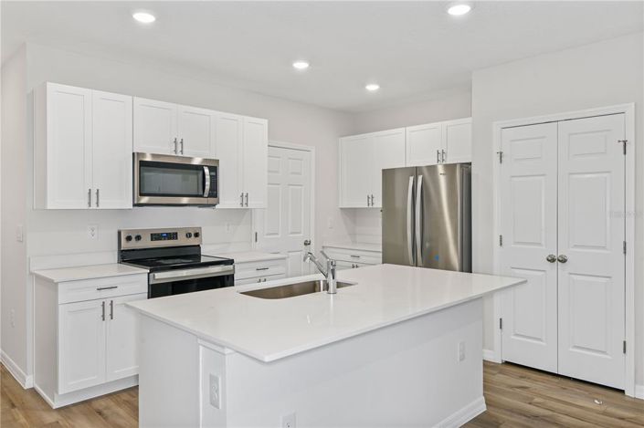 Image No.2-3 Bed Townhouse for sale