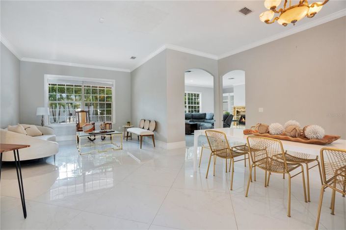 Image No.11-4 Bed Property for sale