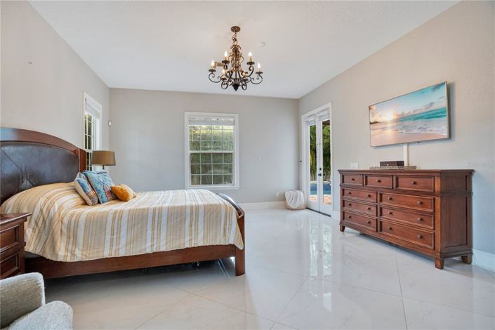 Image No.33-4 Bed Property for sale